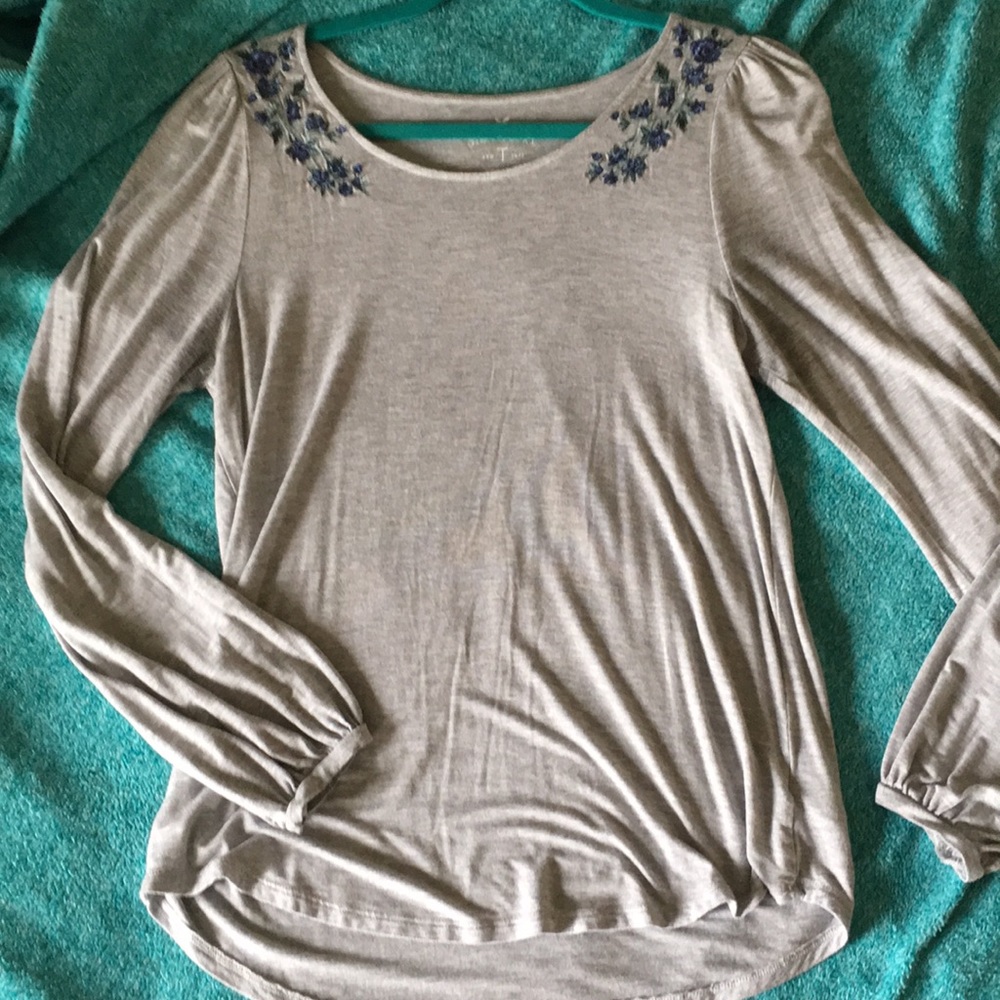 Very soft long sleeve grey shirt